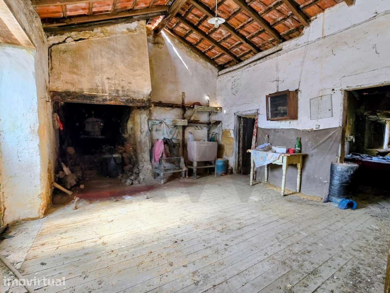 Moradia para reconstrução em Portela Tentugal - Grande imagem: 4/25