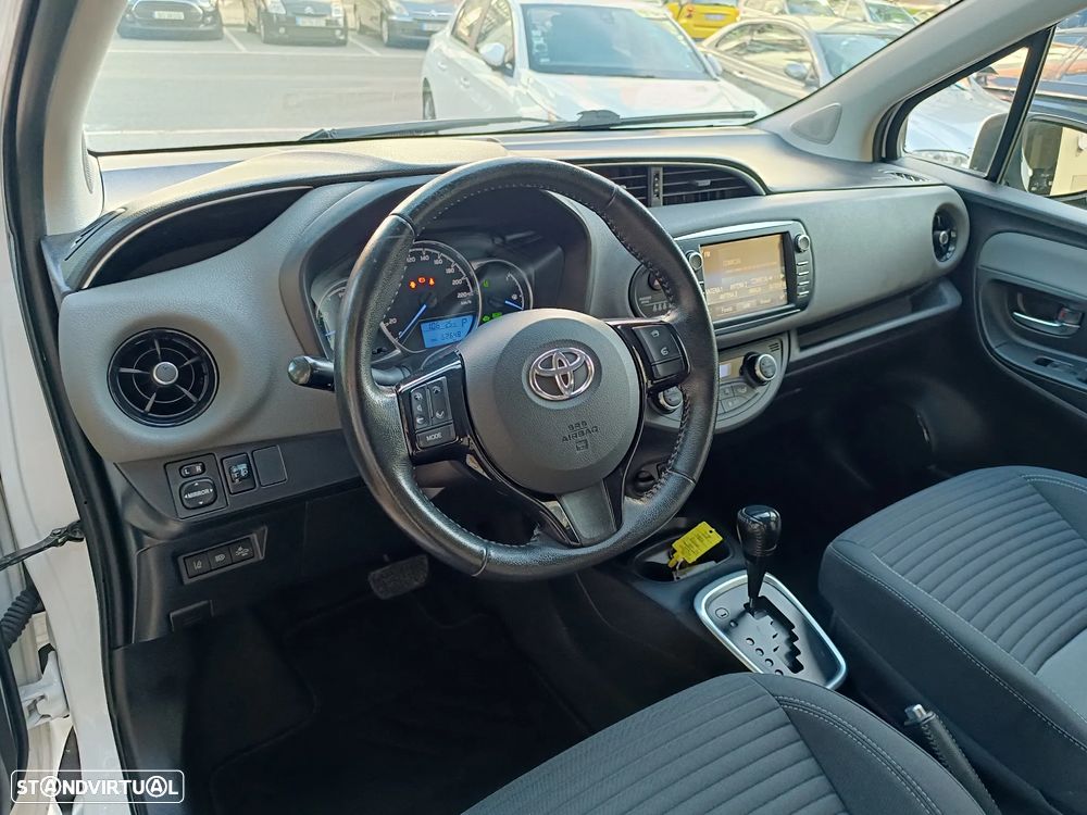 Toyota Yaris 1.5 HSD Comfort+P.Techno - 7
