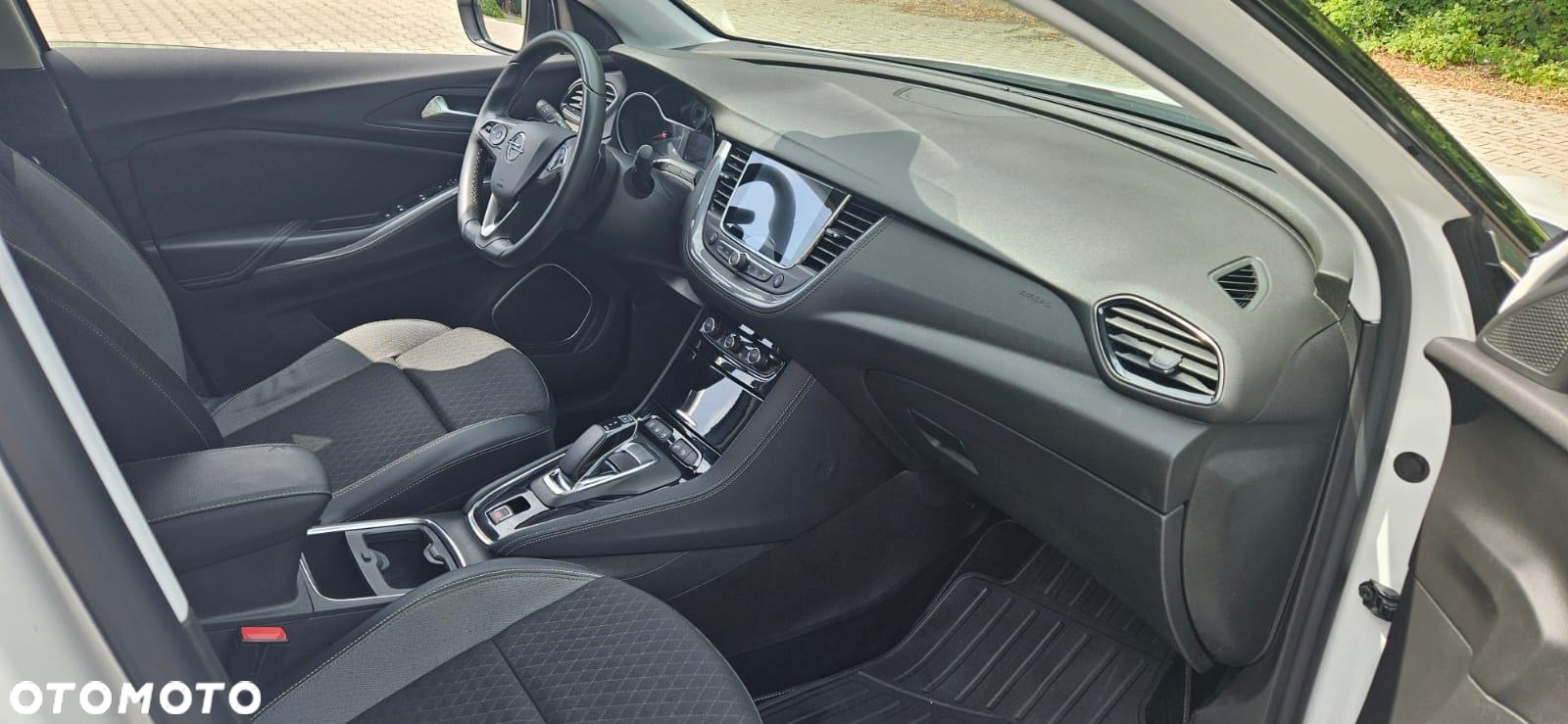 Opel Grandland X 1.6 T PHEV 4x4 Edition Business - 14