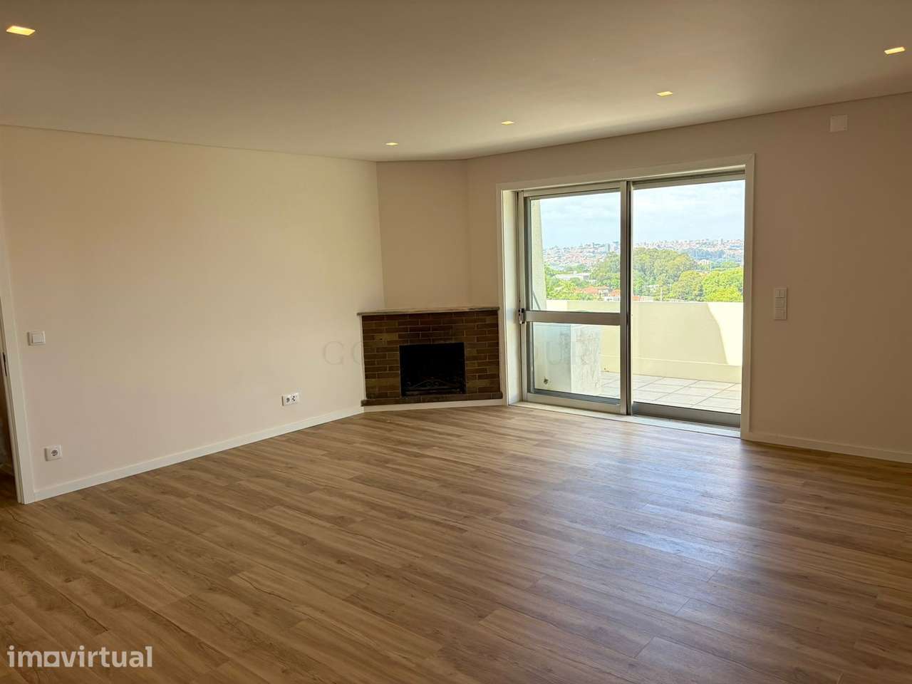 Apartamento T4 para Arrendar em Oliveira do Douro - Grande imagem: 5/31