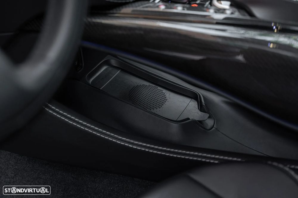 Aston Martin DBX 707 - 37