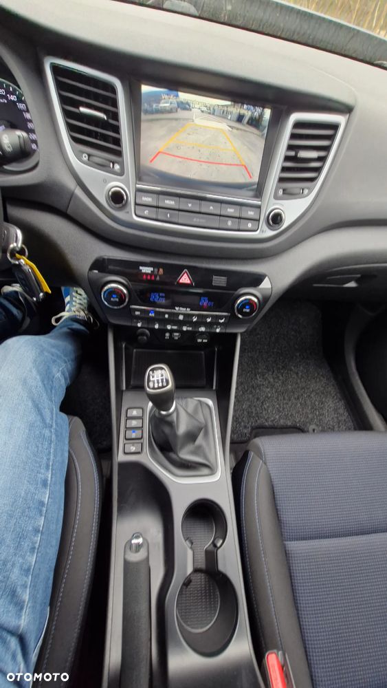 Hyundai Tucson blue 1.7 CRDi 2WD Style - 9