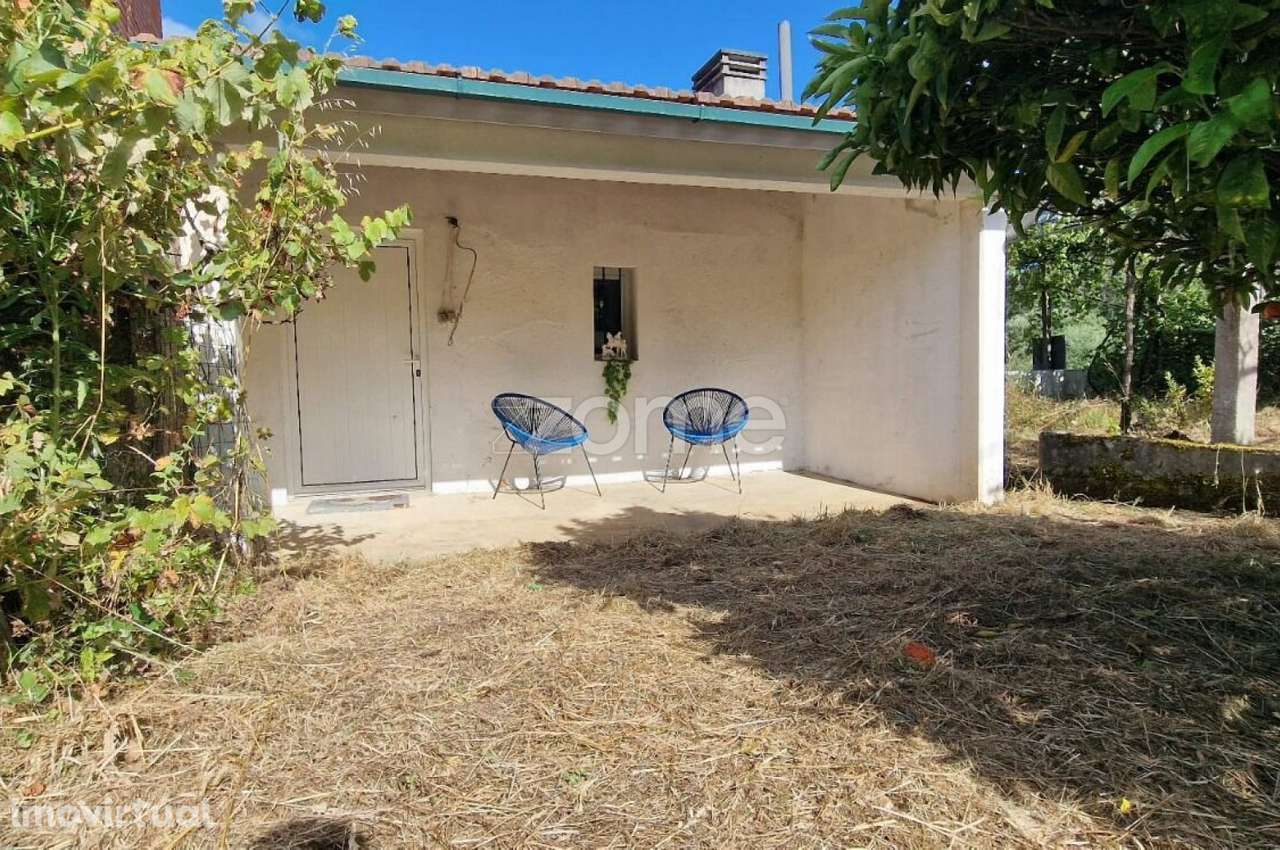 Moradia T1 para recuperar | Albergaria dos Doze - Grande imagem: 2/24