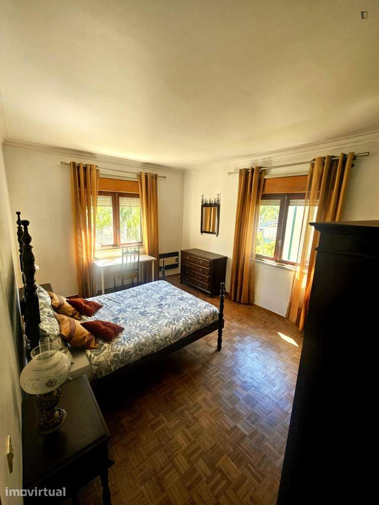 Quarto - localizado em Amadora Lisbon - Grande imagem: 4/9
