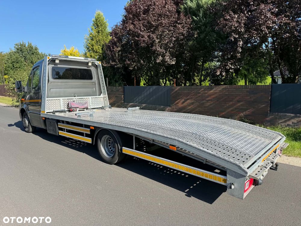 Mercedes-Benz Sprinter - 6