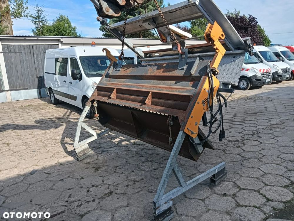 Posypywarka SECMAIR WKM zawieszana Rozsypywacz grysu Rozsiewacz piasku i soli - 3