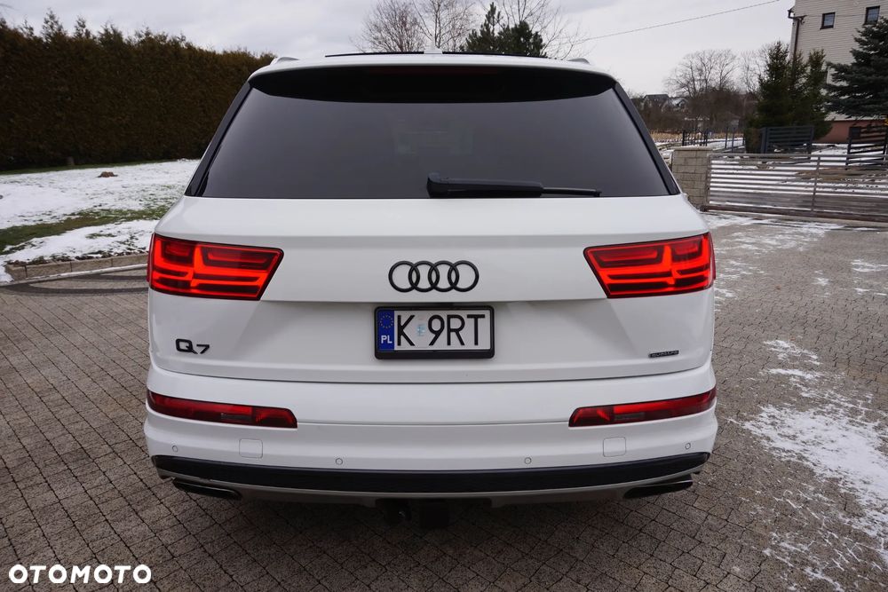Audi Q7 - 13