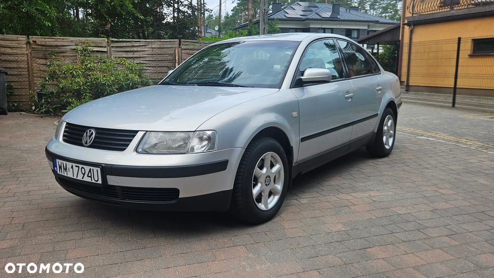 Volkswagen Passat - 8