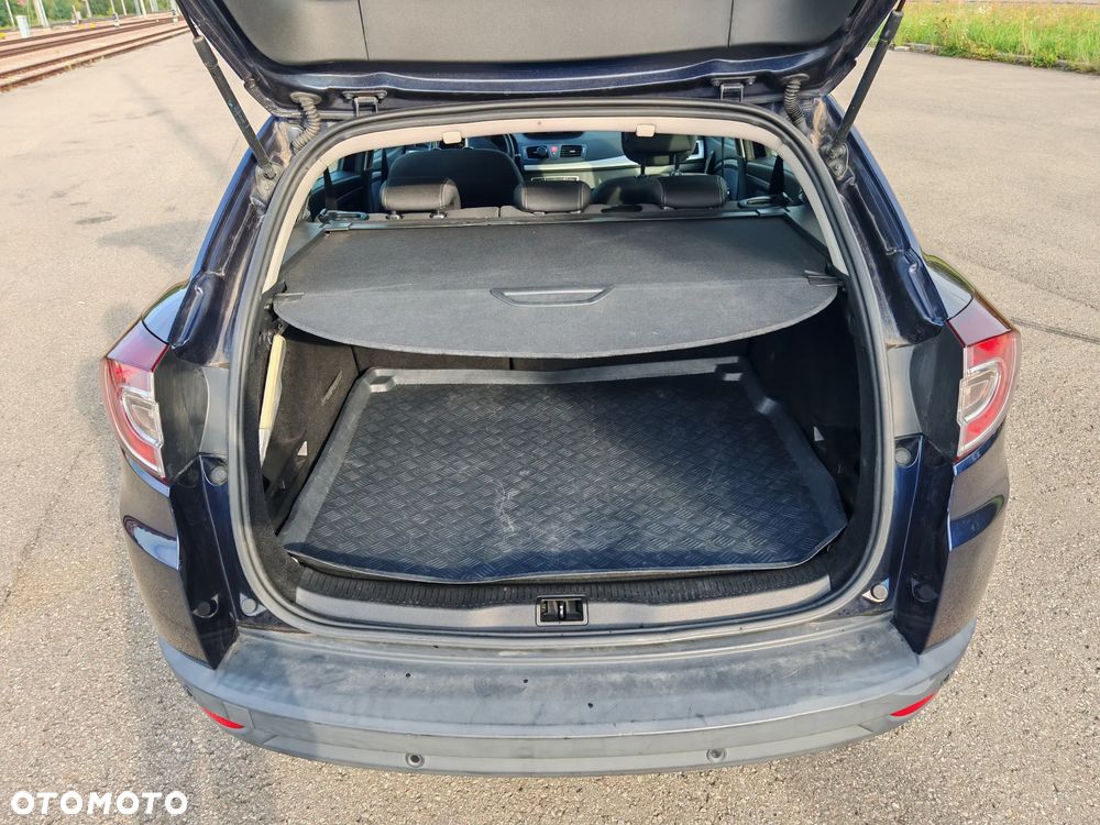 Renault Megane 1.9 dCi Dynamique Euro5 - 12