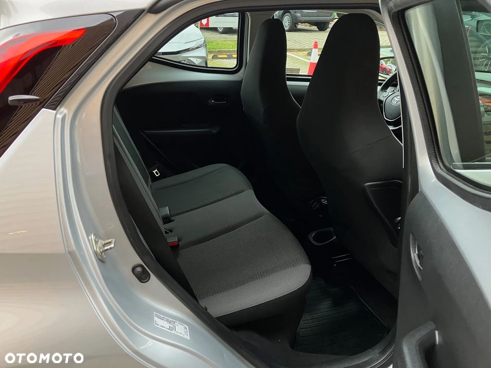 Toyota Aygo x-play - 18