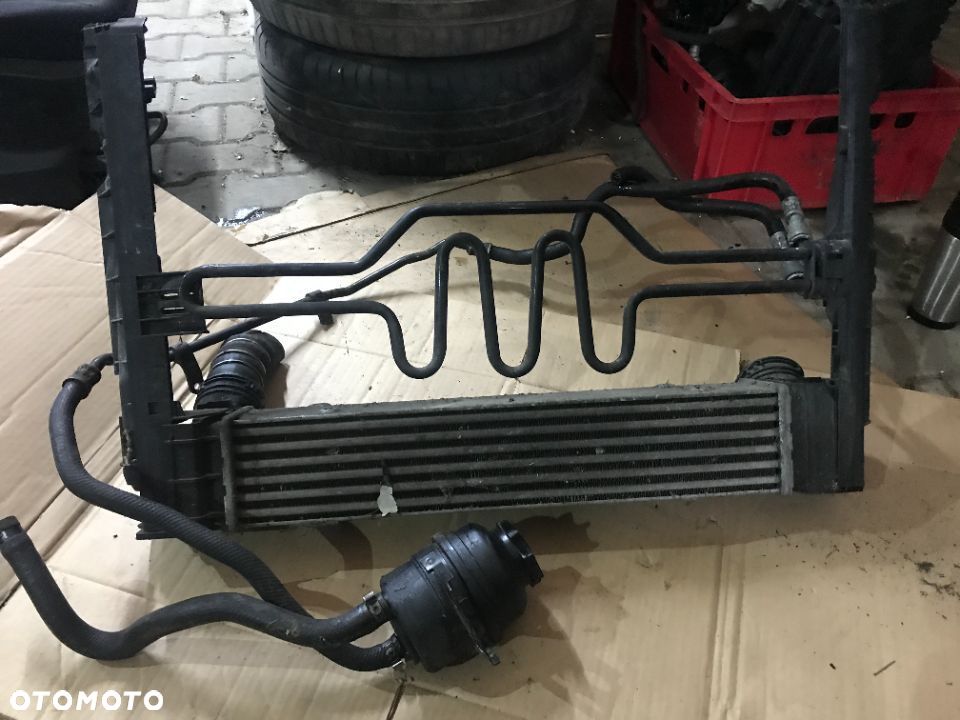 intercooler z obudową  BMW E91 2.0D - 2