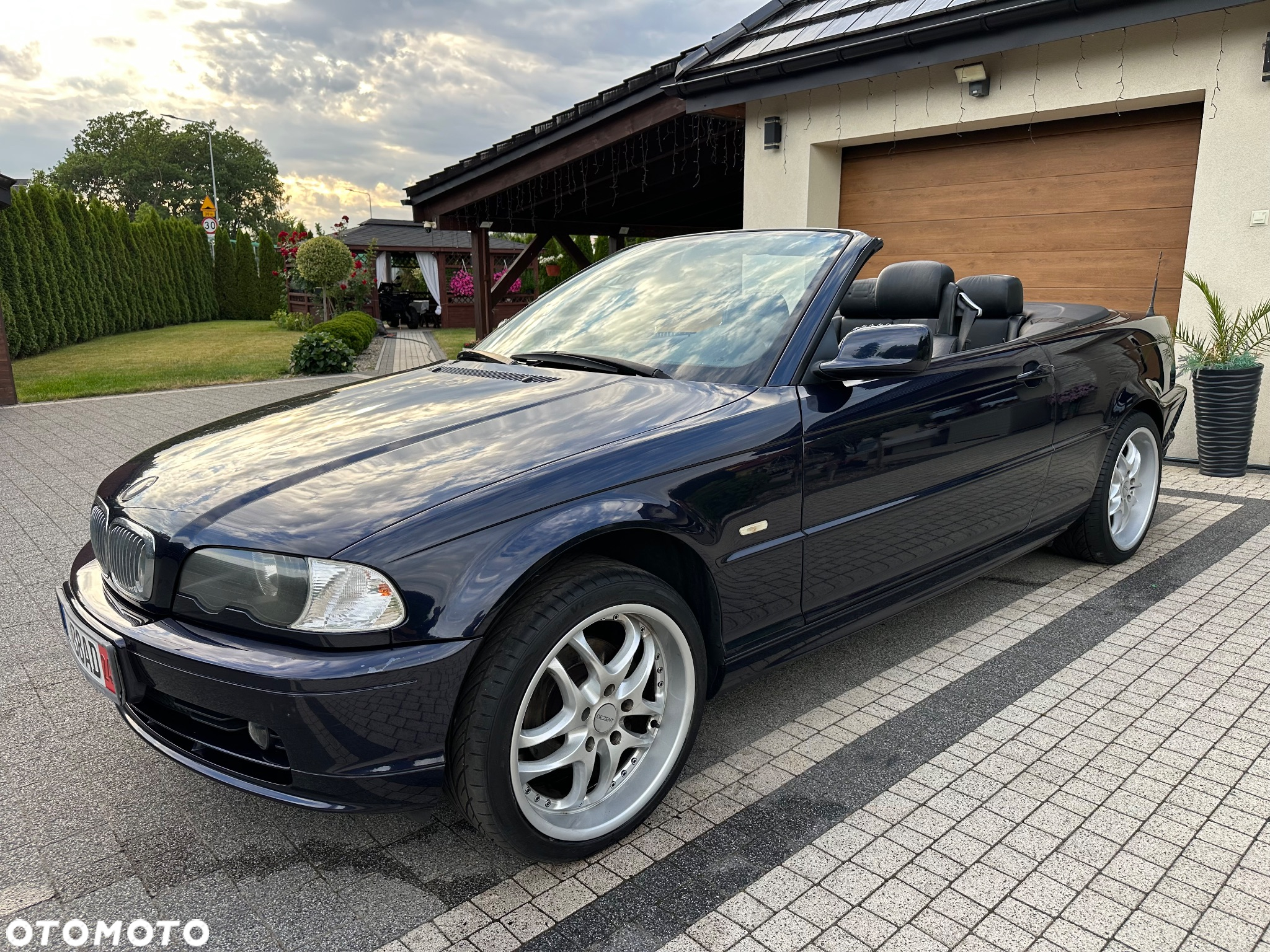 BMW Seria 3 318i Cabrio - 3