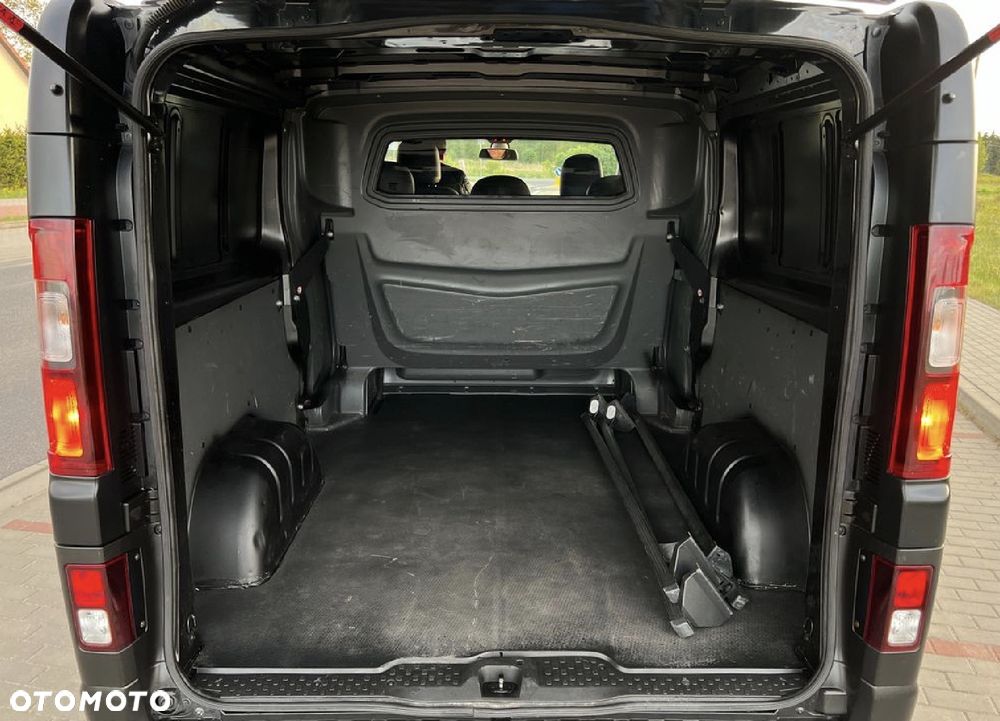 Nissan Primaster / Trafic - 23