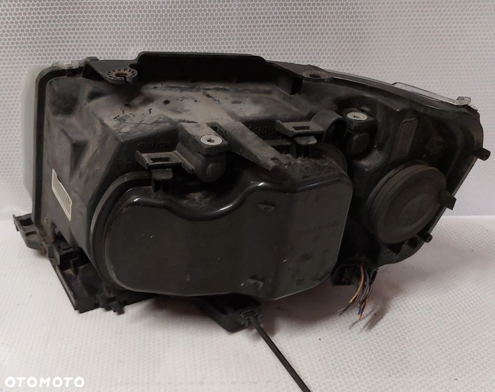 .  LAMPA PRZOD PRZEDNIA PRAWA LAND ROVER FREELANDER 2 - 4