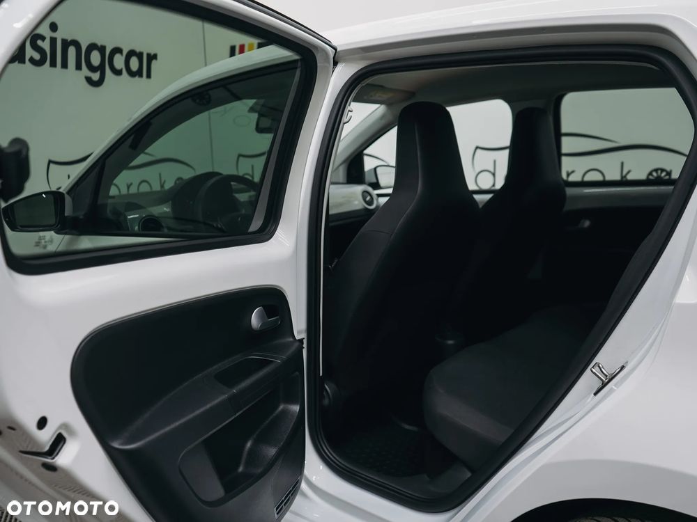Volkswagen up! e-up - 16