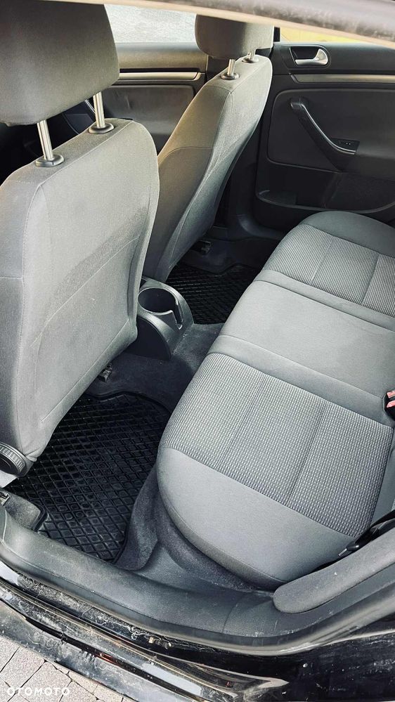 Volkswagen Jetta - 14