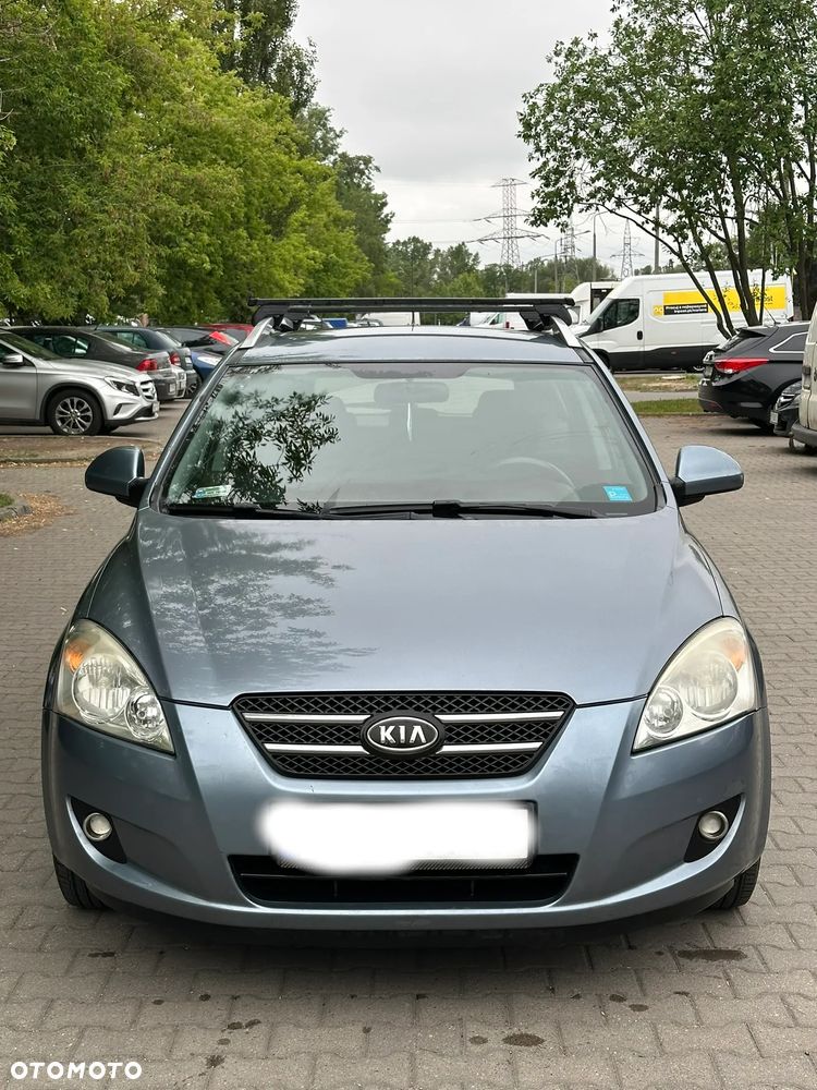 Kia Ceed 1.6 Crdi Comfort - 1