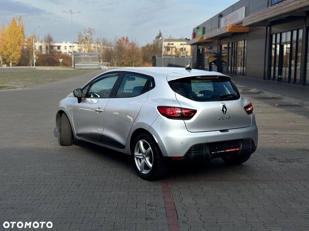 Renault Clio - 7