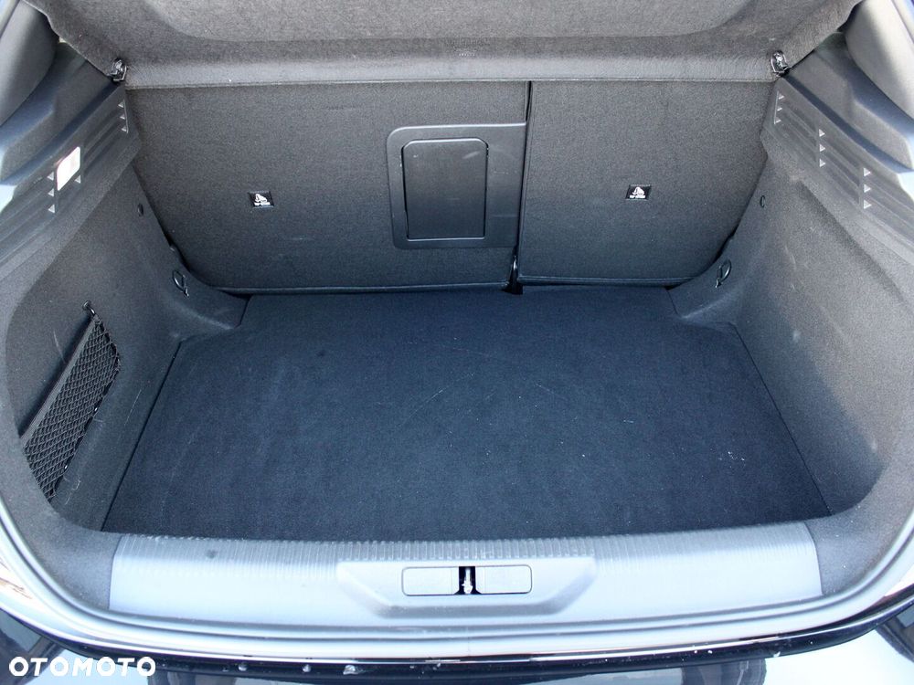 Peugeot 308 - 24