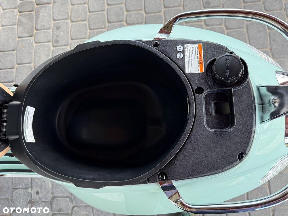 Vespa Primavera - 36