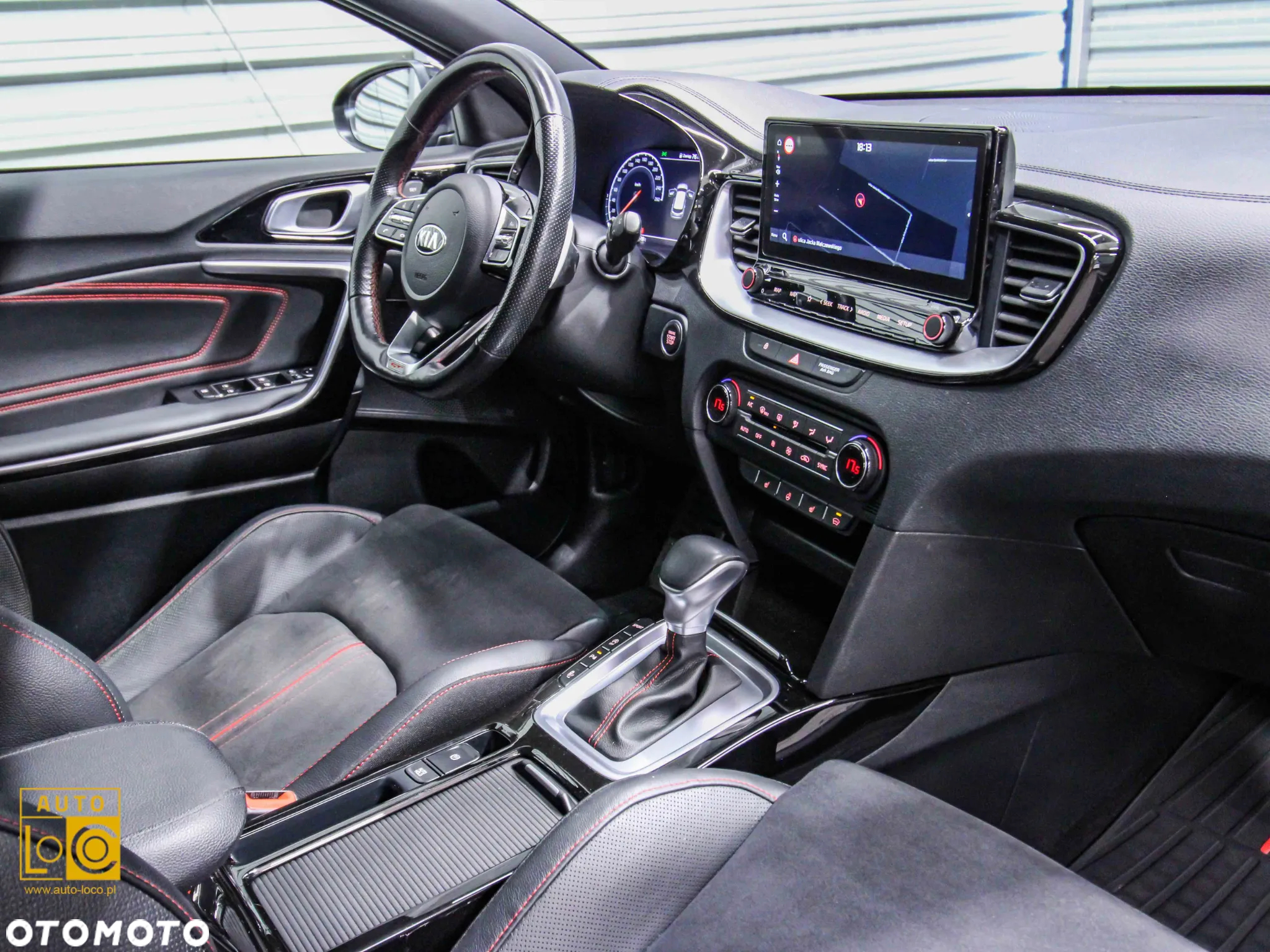Kia ProCeed 1.6 T-GDI GT DCT - 16