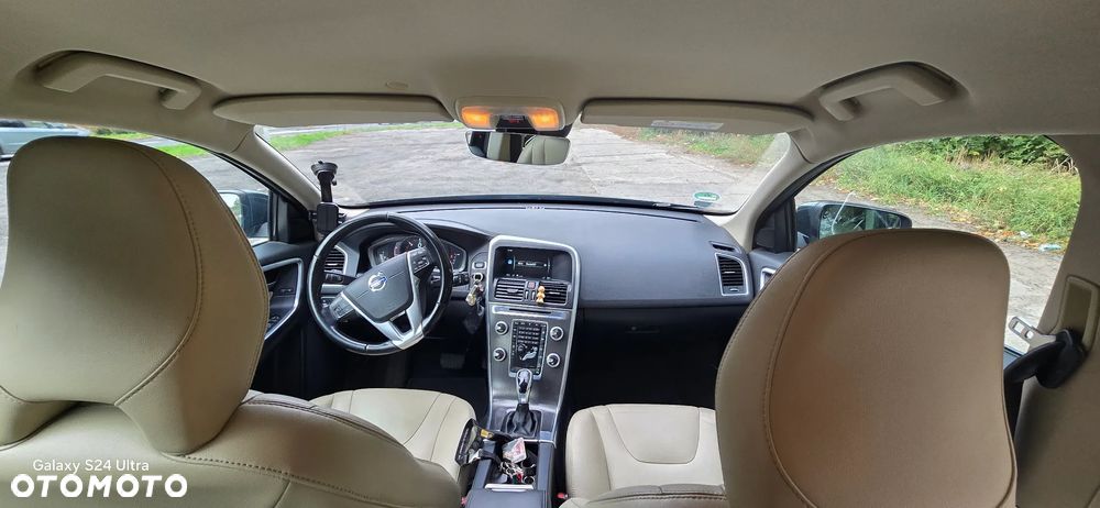 Volvo XC 60 - 25