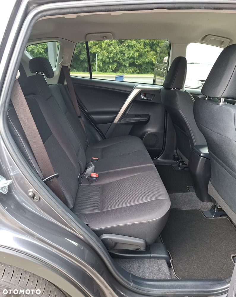 Toyota RAV4 - 11