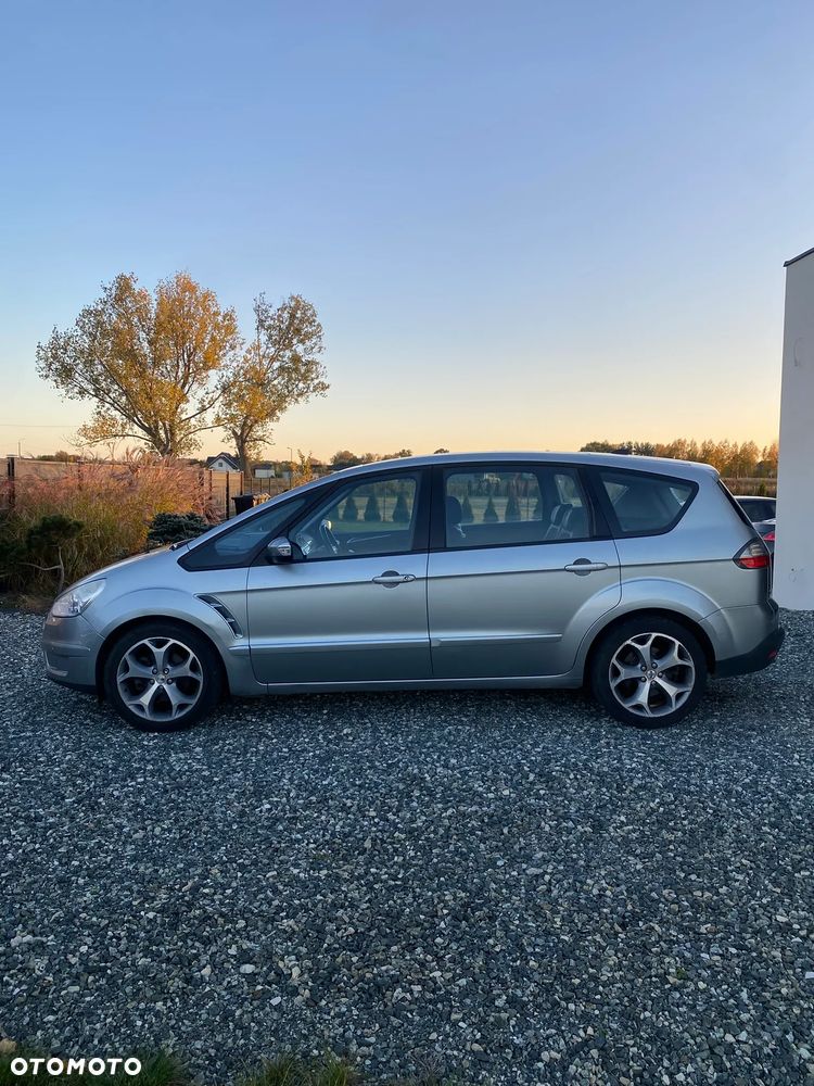 Ford S-Max 2008 photo 2