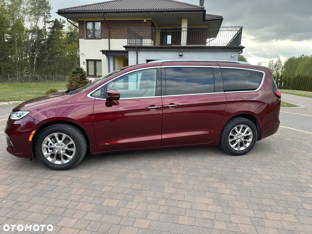 Chrysler Pacifica - 7