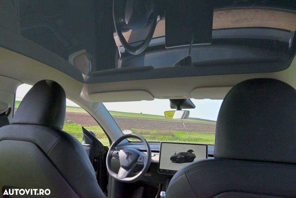 Tesla Model Y Performance - 17