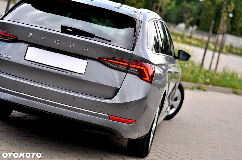 Skoda Octavia 2.0 TDI Ambition DSG - 13