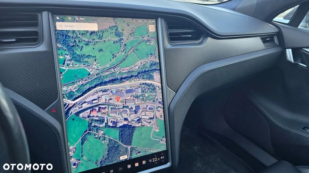 Tesla Model S - 25