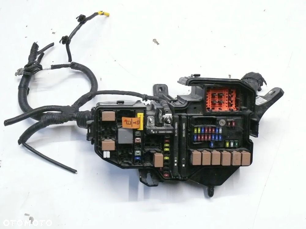 SKRZYNKA BEZPIECZNIKÓW KIA NIRO II 2022 2025 1.6 HYBRYDA - 1