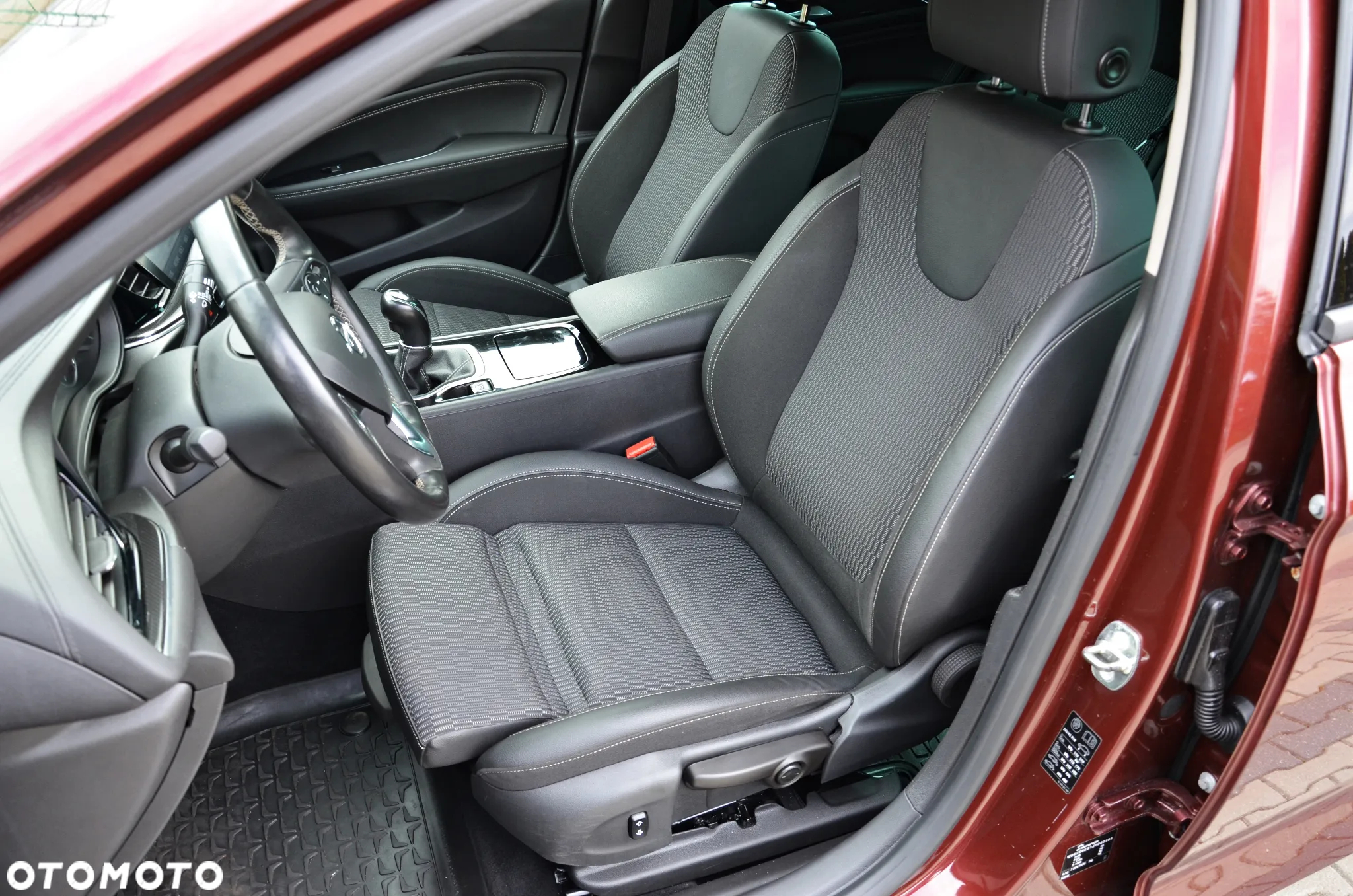 Opel Insignia 2.0 CDTI Exclusive S&S - 28