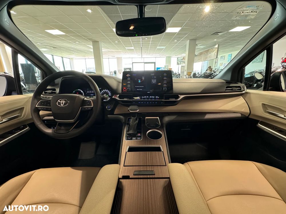 Toyota Sienna - 23