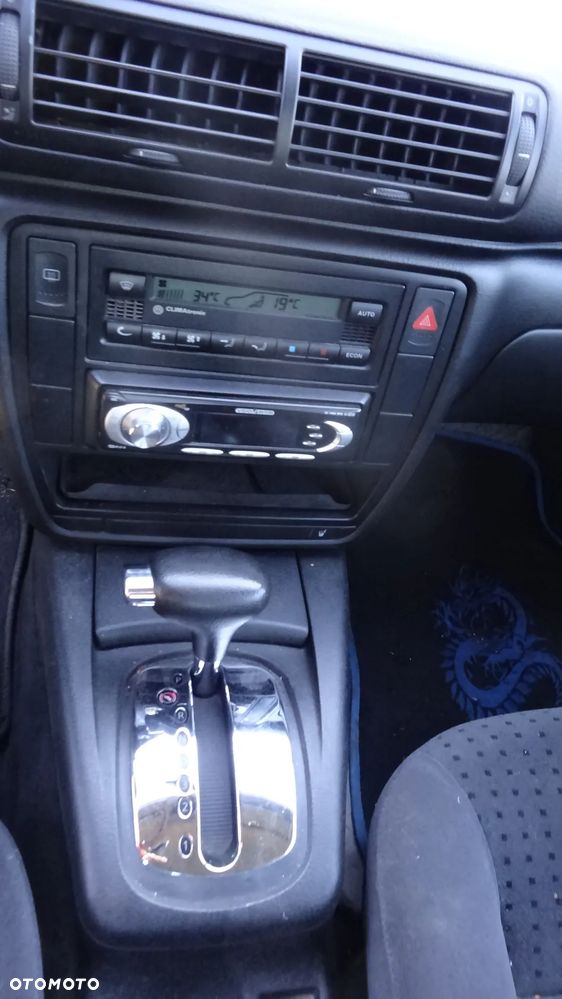 Volkswagen Passat - 8