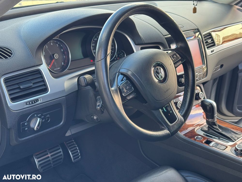 Volkswagen Touareg - 31