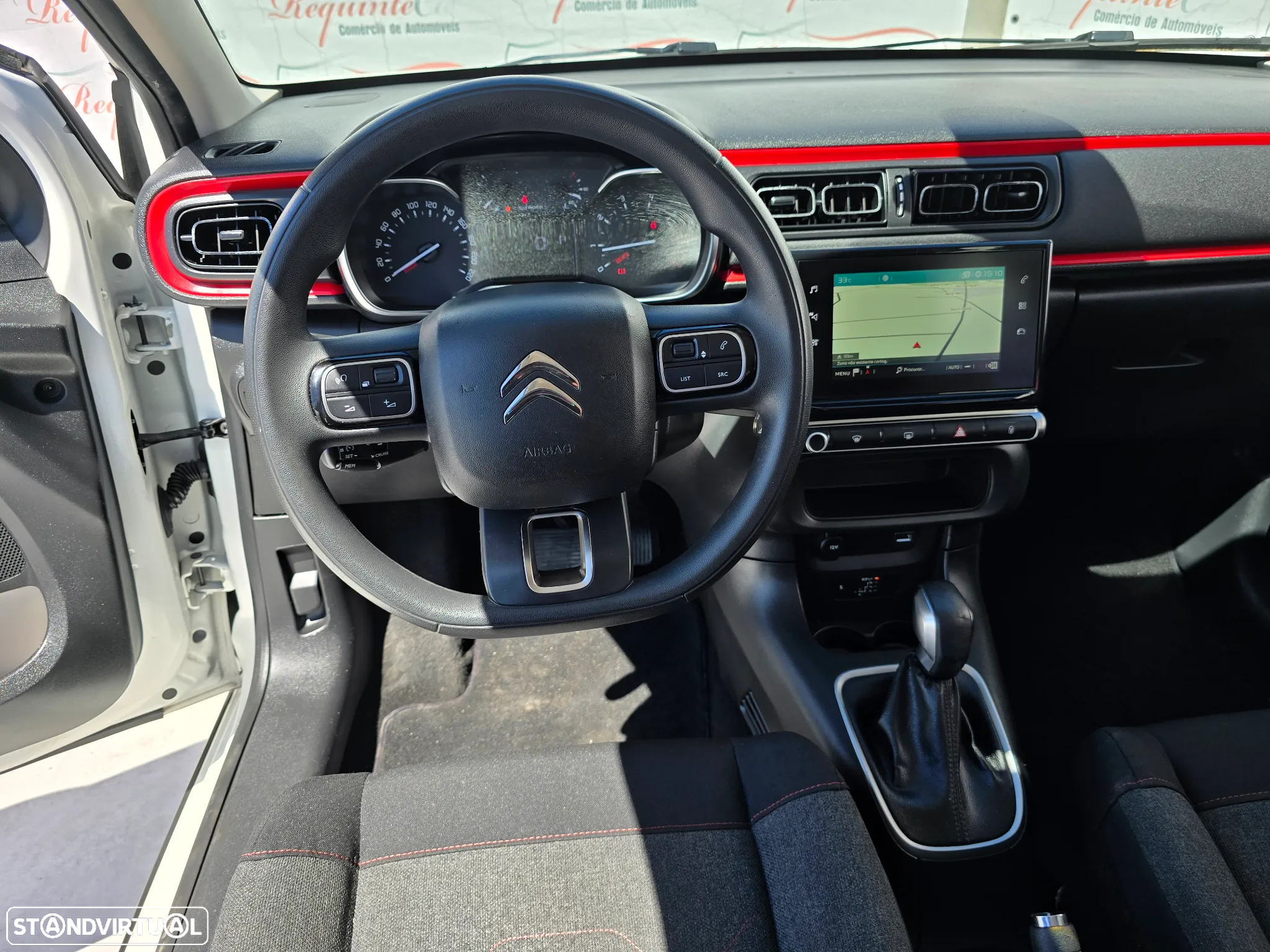 Citroën C3 1.2 PureTech Shine EAT6 - 19
