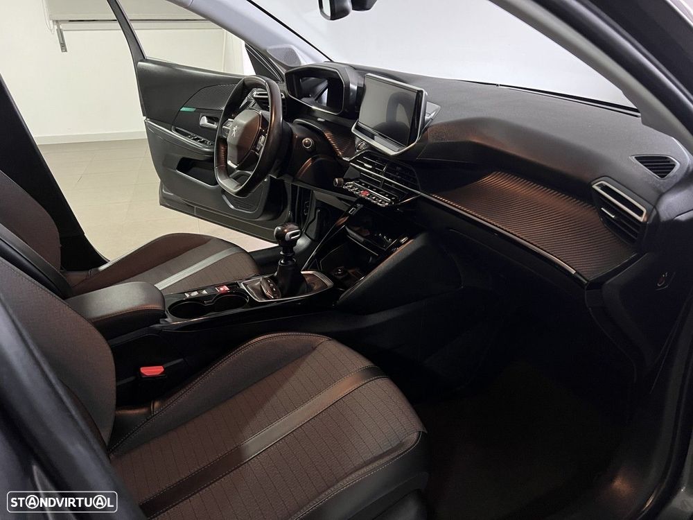 Peugeot 208 1.2 PureTech Allure - 12