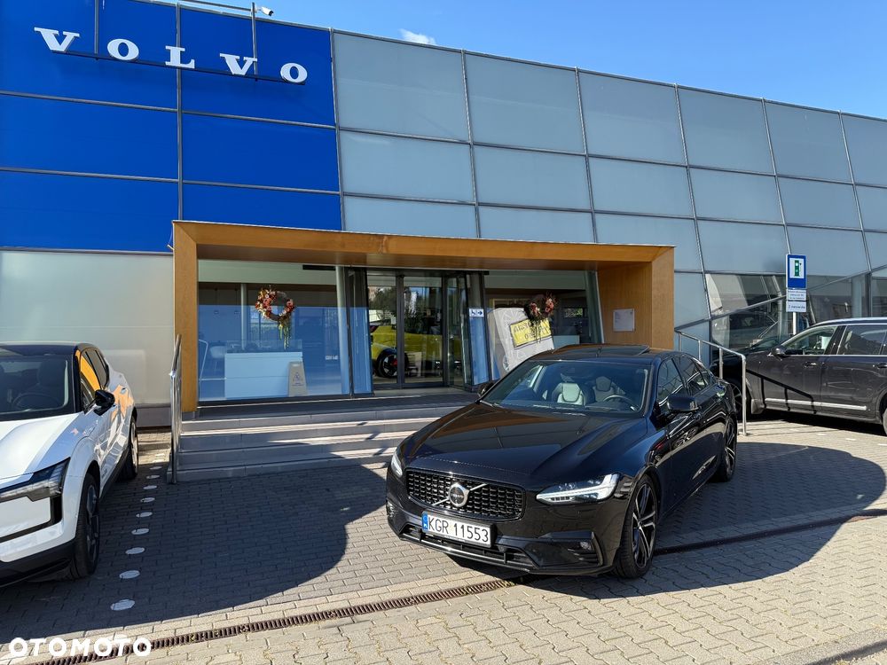 Volvo S90 - 2