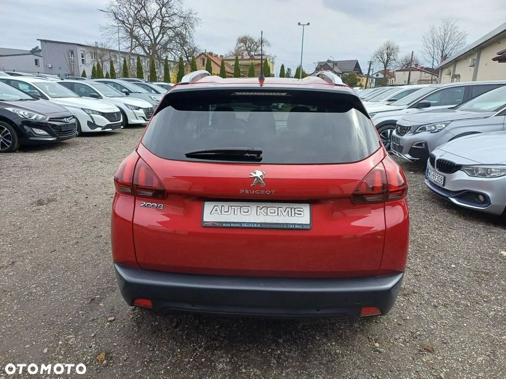 Peugeot 2008 1.2 Pure Tech GPF Signature S&S EAT6 - 6