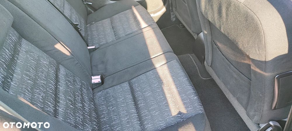 Peugeot 307 HDi 110 Tendance - 13