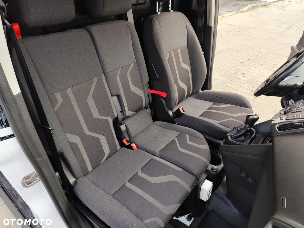 Ford TRANSIT CONNECT - 24