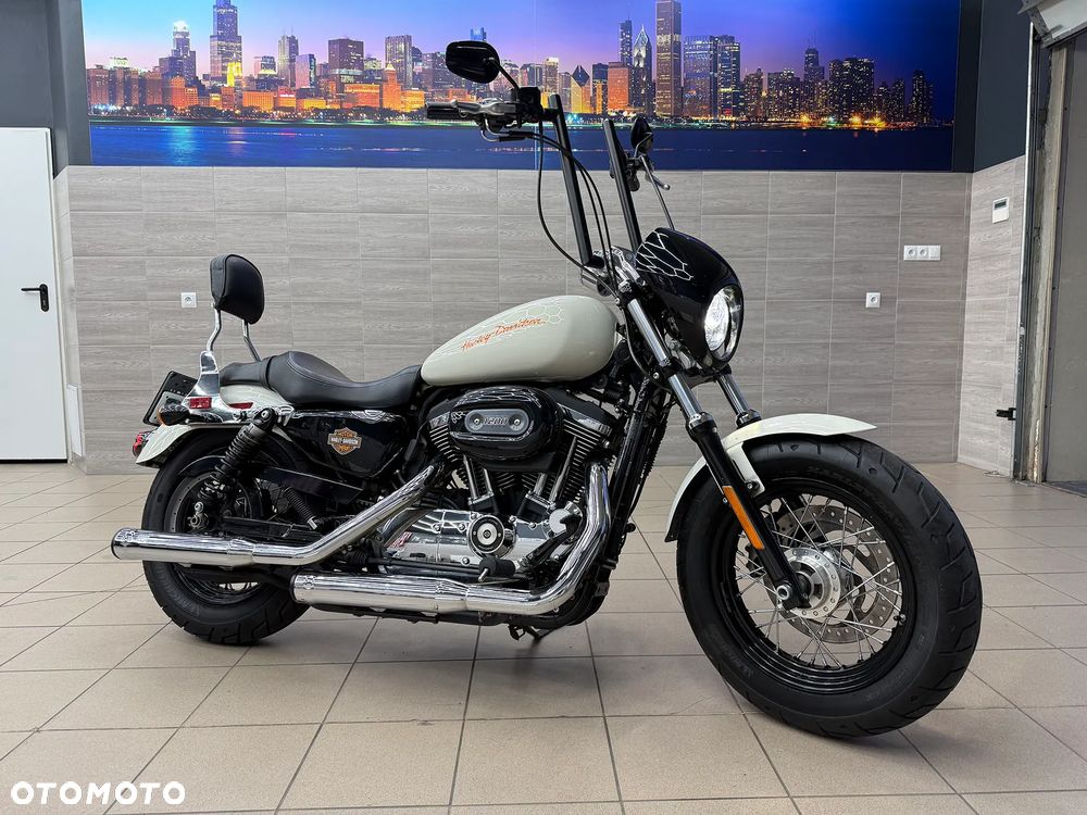 Harley-Davidson Sportster Custom 1200C - 1