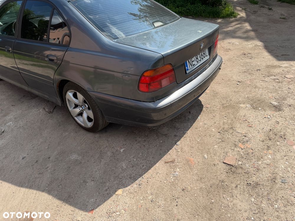 BMW Seria 5 520i - 4