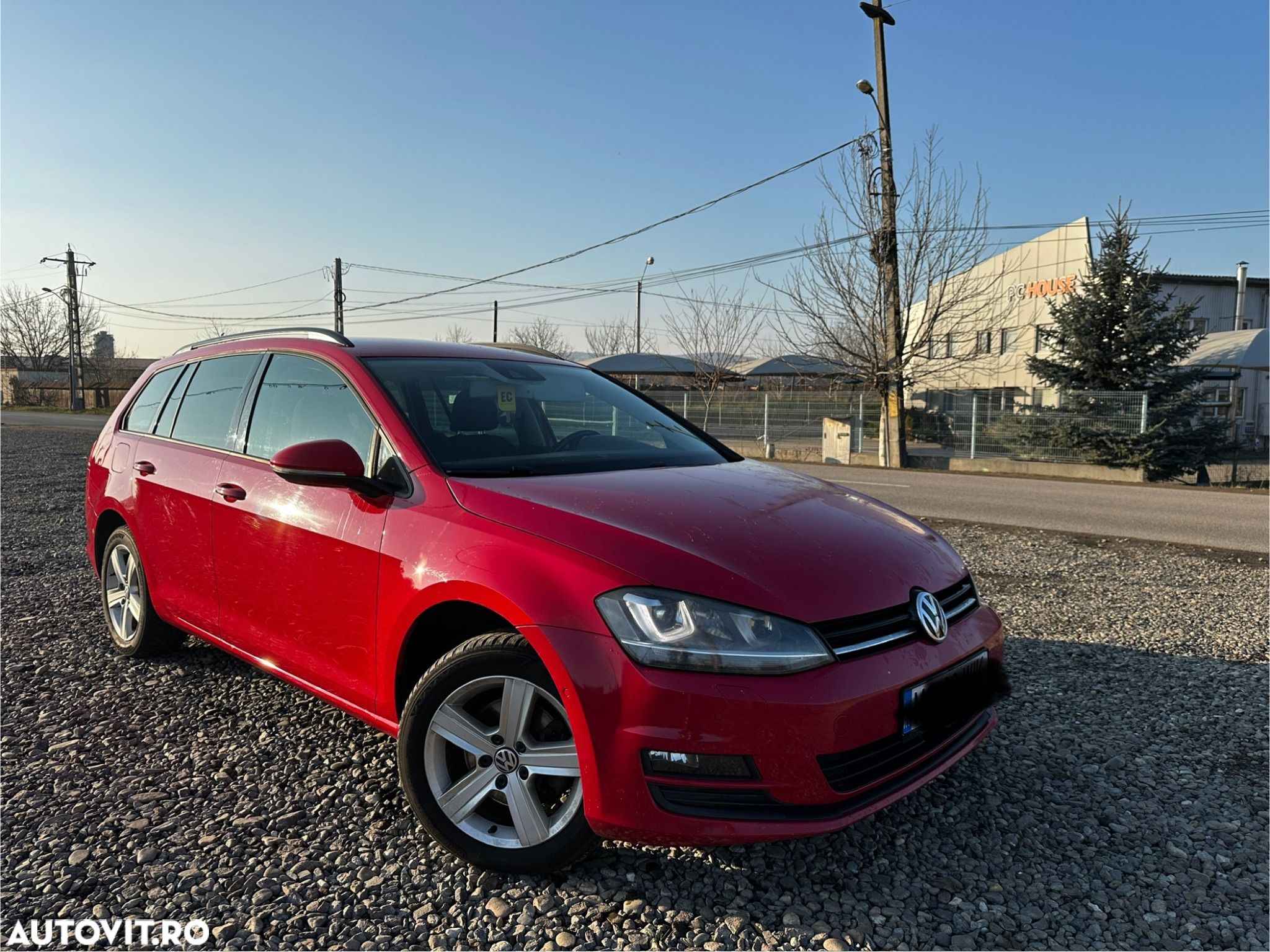 Volkswagen Golf 2.0 TDI Highline - 1
