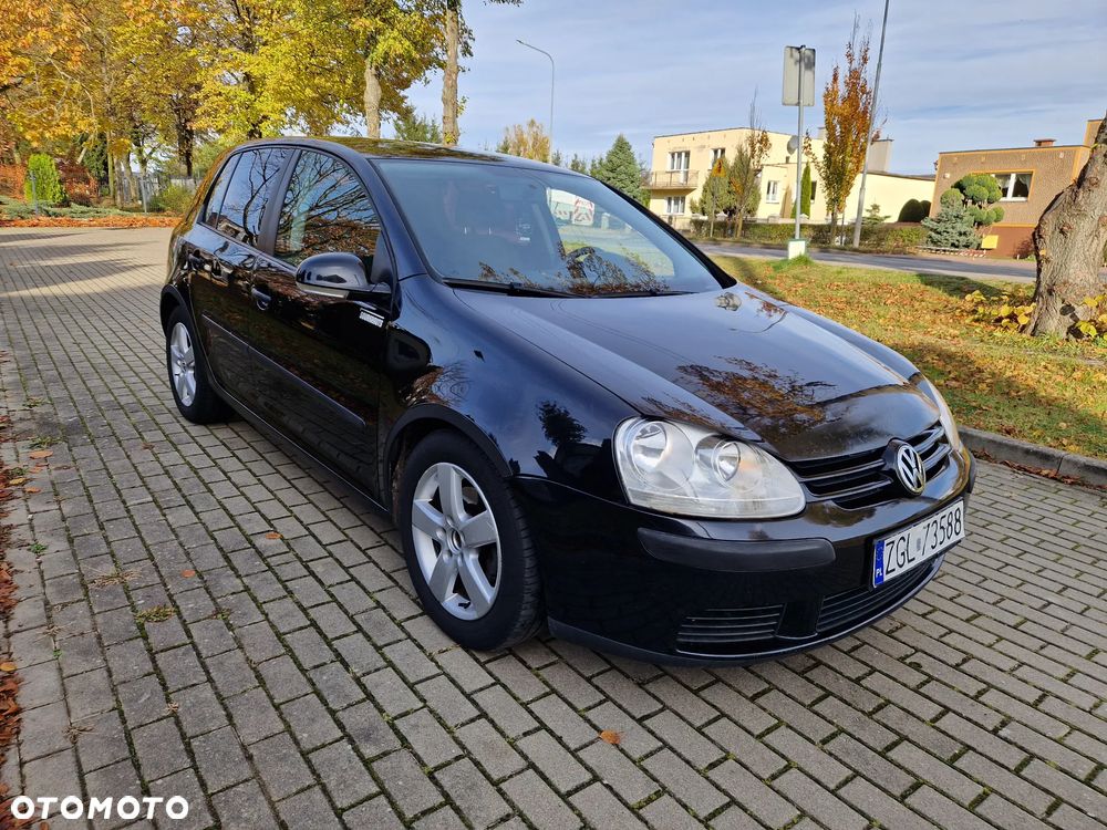 Volkswagen Golf - 2