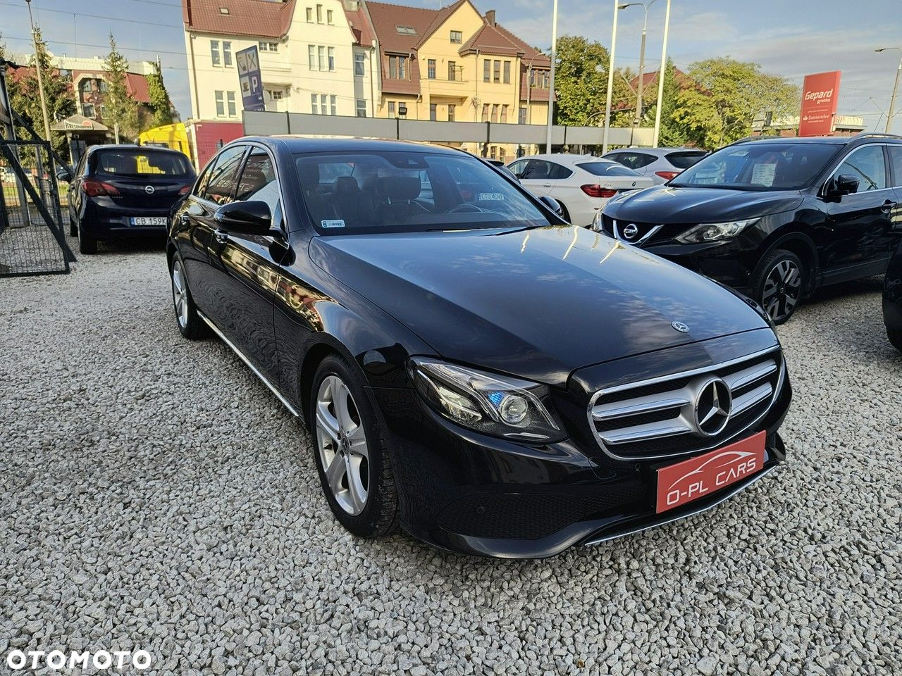 Mercedes-Benz Klasa E 400 4-Matic 9G-TRONIC - 4