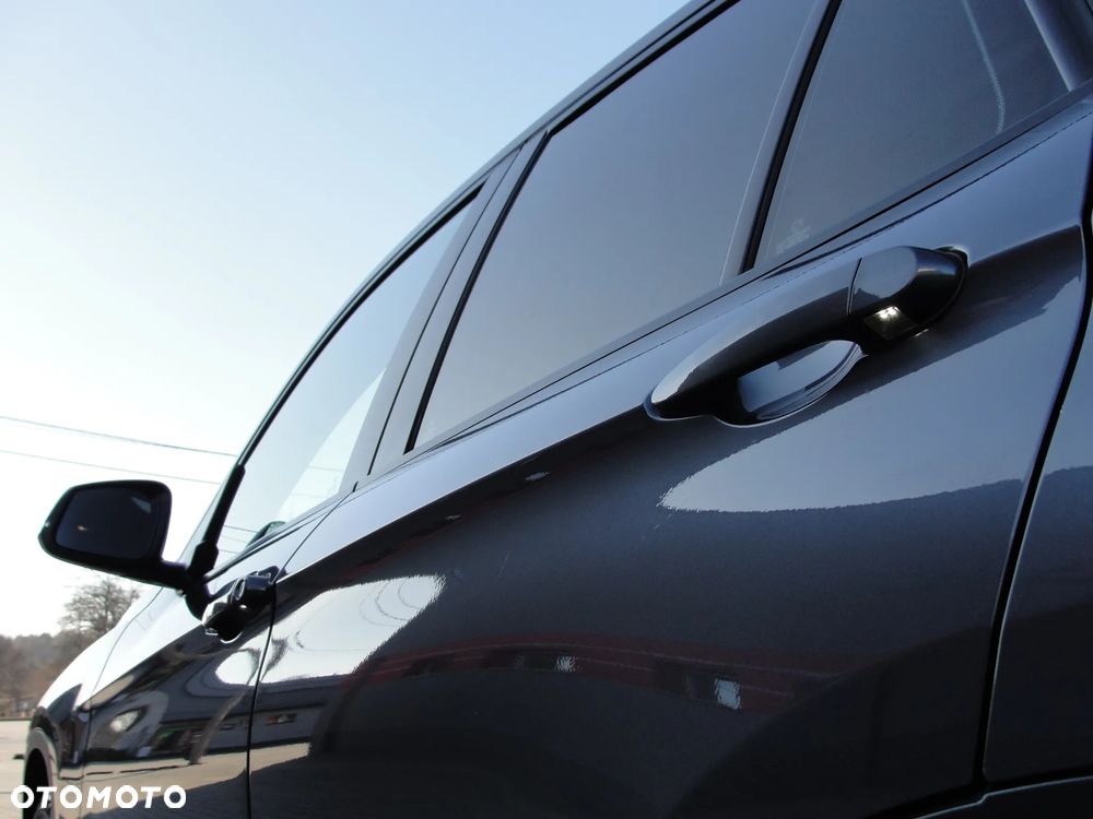 BMW X1 xDrive20d Sport Line - 17