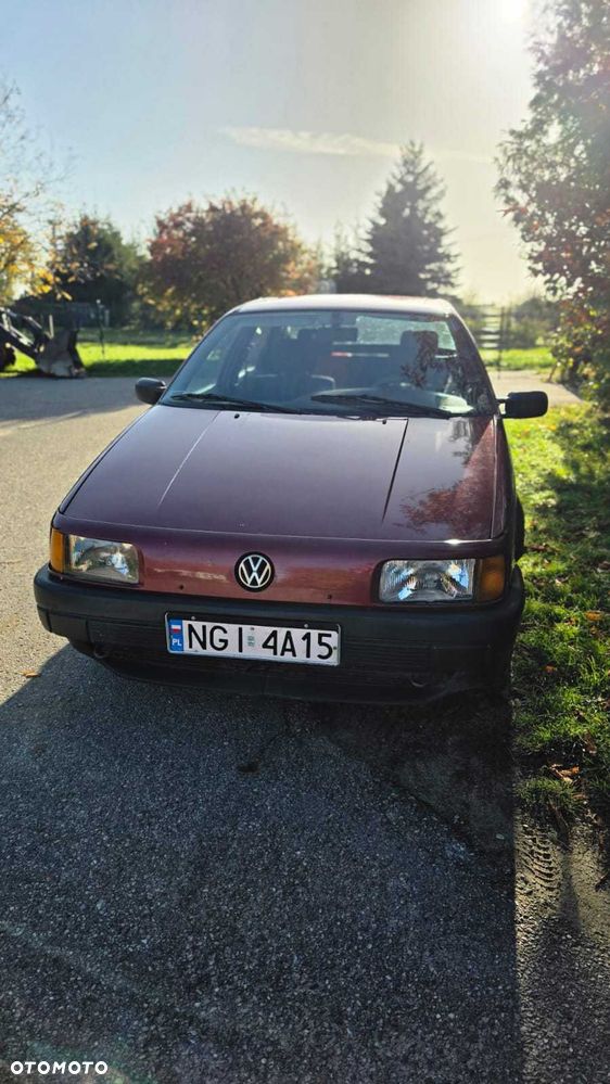 Volkswagen Passat - 13